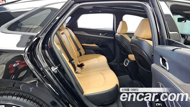 Kia K5 2021 — photo 18