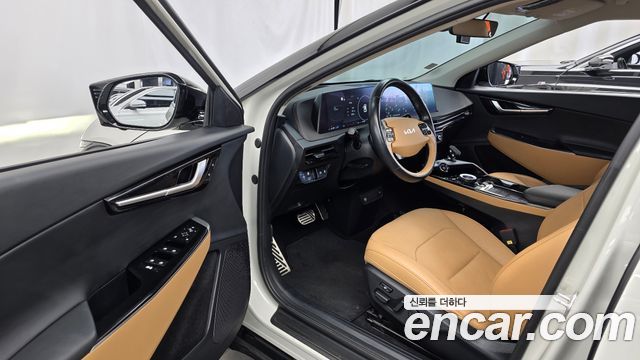 Kia EV6 2023 — photo 13