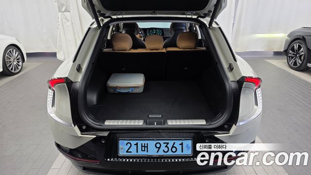 Kia EV6 2023 — photo 26