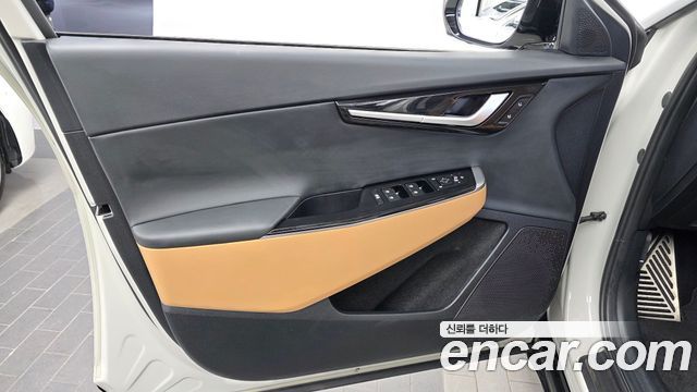 Kia EV6 2023 — photo 14