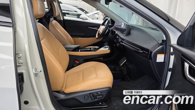 Kia EV6 2023 — photo 16
