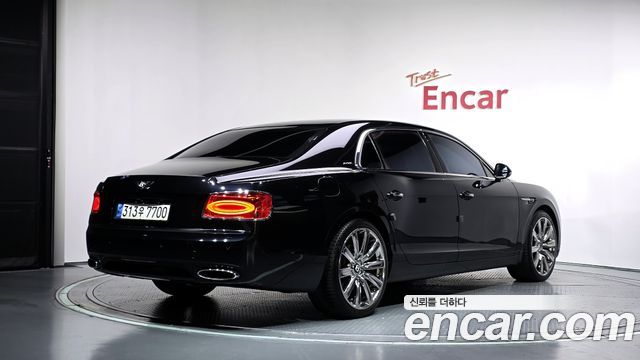 Bentley Flying Spur 2015 — photo 2
