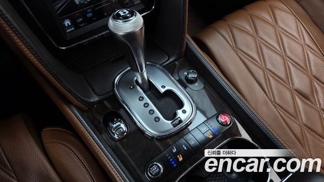 Bentley Flying Spur 2015 — photo 9