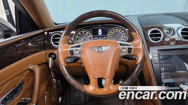 Bentley Flying Spur 2015 — photo 13