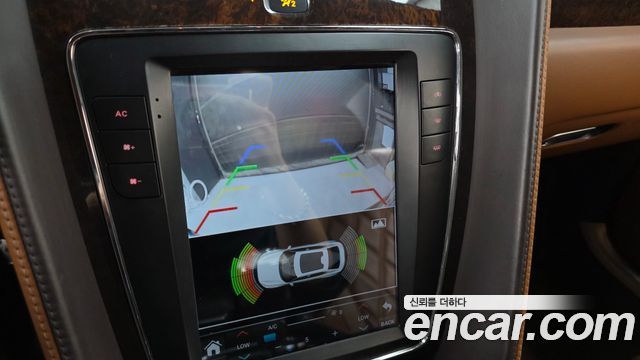 Bentley Flying Spur 2015 — photo 15