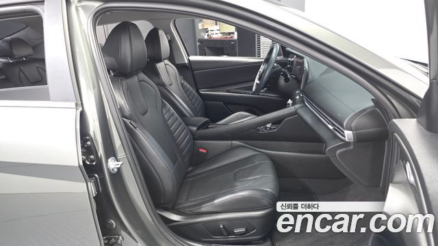 Hyundai AVANTE 2023 — photo 17