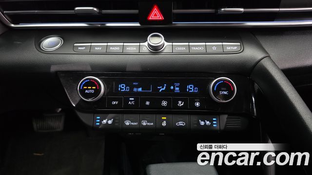 Hyundai AVANTE 2023 — photo 23