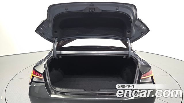 Hyundai AVANTE 2023 — photo 26