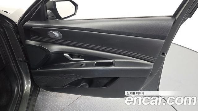 Hyundai AVANTE 2023 — photo 14