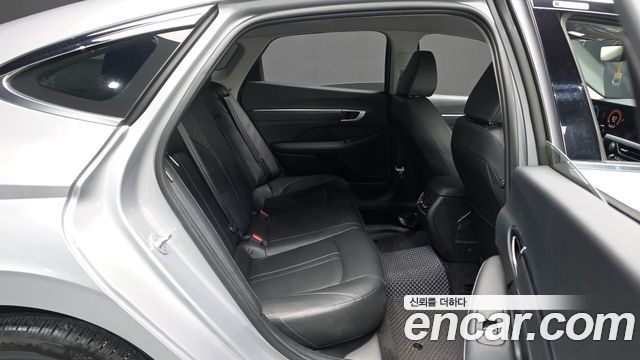 Hyundai Sonata 2025 — photo 17