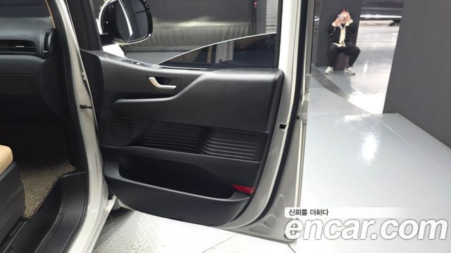 Hyundai Staria 2022 — photo 15