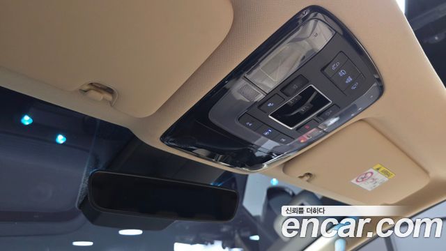 Hyundai Staria 2022 — photo 28