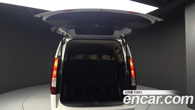 Hyundai Staria 2022 — photo 33