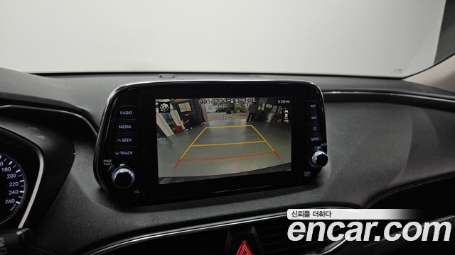 Hyundai Santafe 2020 — photo 22