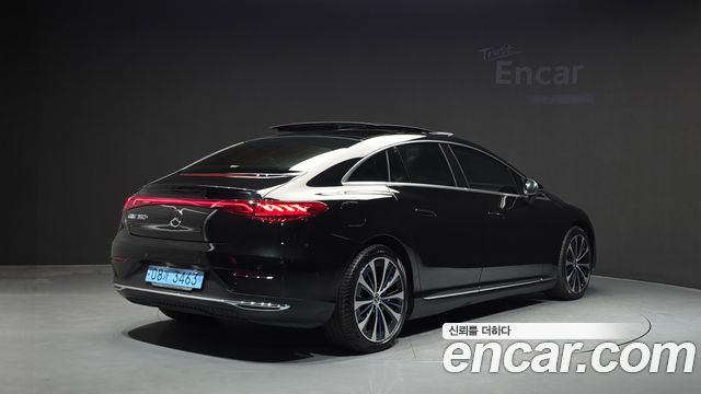 Mercedes-Benz EQE 2023 — photo 2