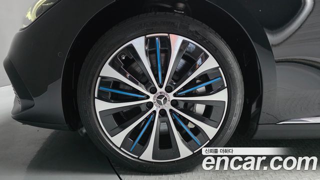 Mercedes-Benz EQE 2023 — photo 5