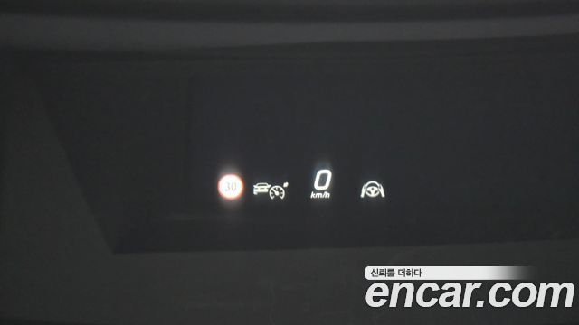 Mercedes-Benz EQE 2023 — photo 33