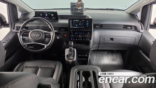 Hyundai Staria 2023 — photo 10