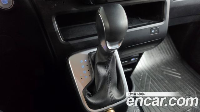 Hyundai Staria 2023 — photo 12