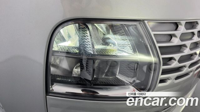 Hyundai Staria 2023 — photo 8