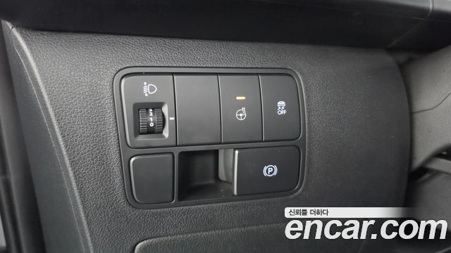 Hyundai Staria 2023 — photo 26