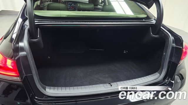 Genesis G80 2020 — photo 24