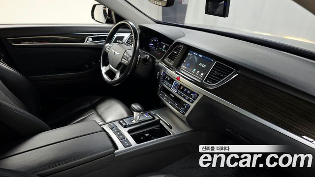 Genesis G80 2020 — photo 25