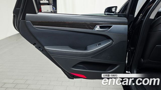 Genesis G80 2020 — photo 15