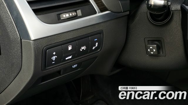 Genesis G80 2020 — photo 27