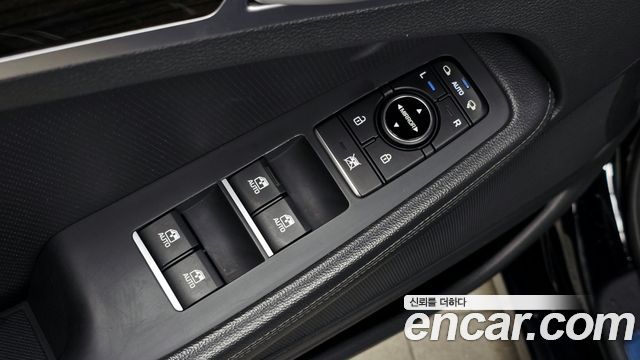 Genesis G80 2020 — photo 29
