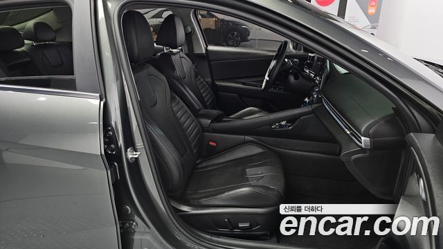 Hyundai AVANTE 2023 — photo 13