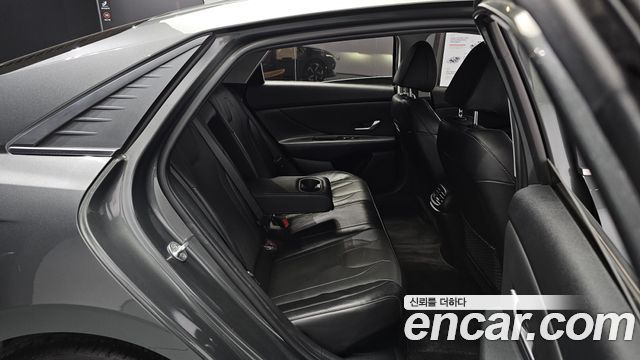 Hyundai AVANTE 2023 — photo 16