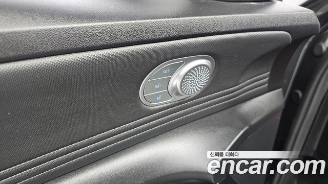 Hyundai AVANTE 2023 — photo 27