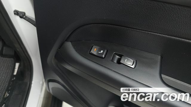 KG Mobility Rexton 2022 — photo 28