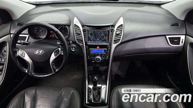 Hyundai i30 2014 — photo 10