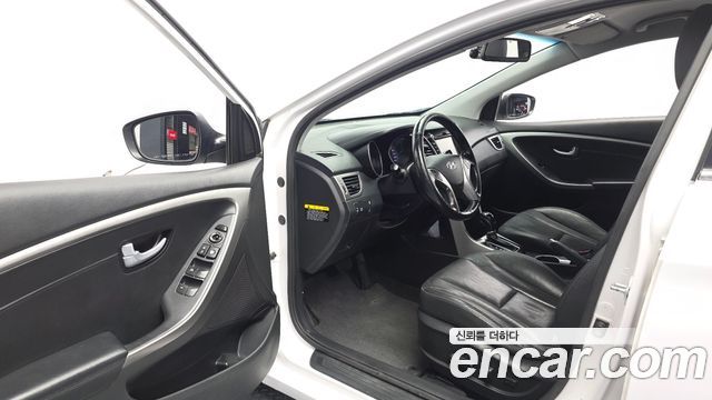 Hyundai i30 2014 — photo 13