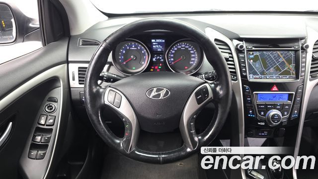 Hyundai i30 2014 — photo 19