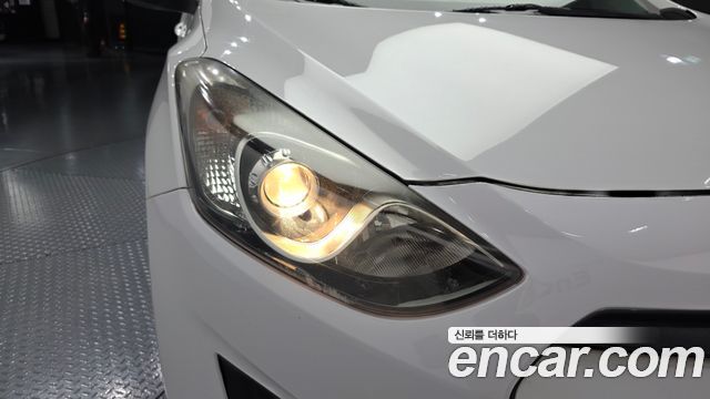 Hyundai i30 2014 — photo 8