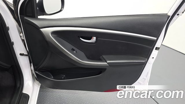 Hyundai i30 2014 — photo 14