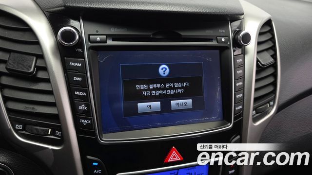 Hyundai i30 2014 — photo 27