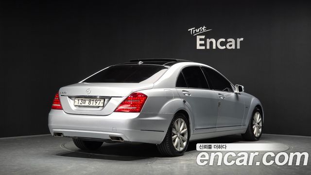 Mercedes-Benz S-Class 2012 — photo 2