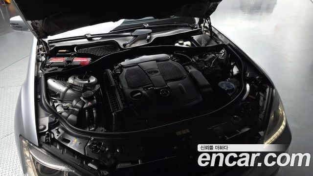 Mercedes-Benz S-Class 2012 — photo 6