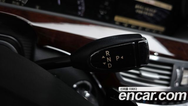 Mercedes-Benz S-Class 2012 — photo 9
