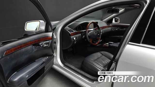 Mercedes-Benz S-Class 2012 — photo 10