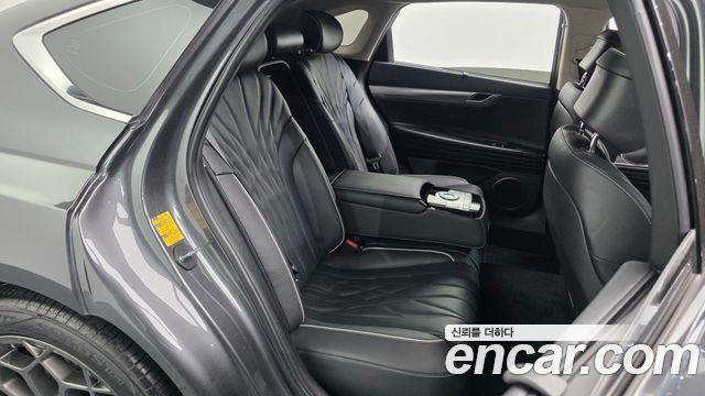Genesis G80 2021 — photo 17