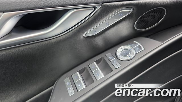 Genesis G80 2021 — photo 30