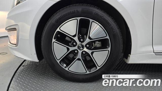 Kia K5 2012 — photo 5