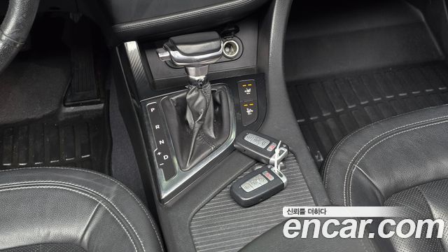 Kia K5 2012 — photo 9
