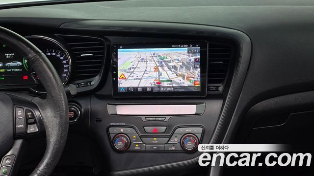 Kia K5 2012 — photo 16