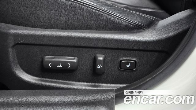 Kia K5 2012 — photo 17